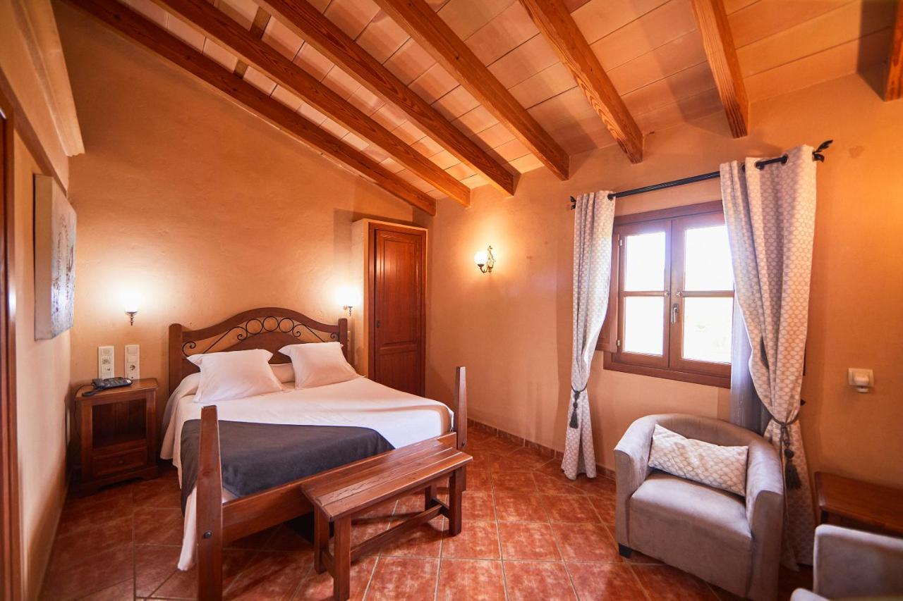 Agroturismo Es Quatre Cantons Binissalem Buitenkant foto